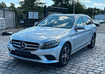 Mercedes-Benz C 300 de T-Modell / Panorama / Volleder / 1Hand