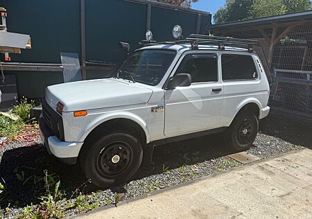 Lada Urban