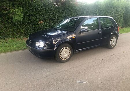 VW Golf Volkswagen 1.6 Automatik