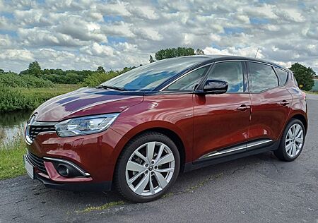 Renault Scenic TCe 140 GPF Limited / AHK Kamera