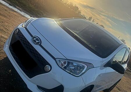 Hyundai i10 1.0 YES! YES!