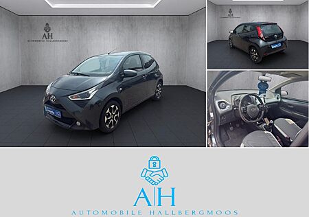 Toyota Aygo (X) Aygo -play Team D 1Hand