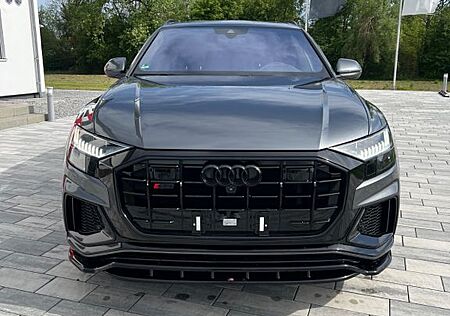 Audi Q8 50 TDI Black Edition SQ8