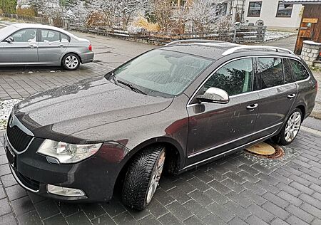 Skoda Superb 3.6 V6 DSG 4x4 Elegance / Kupplung NEU