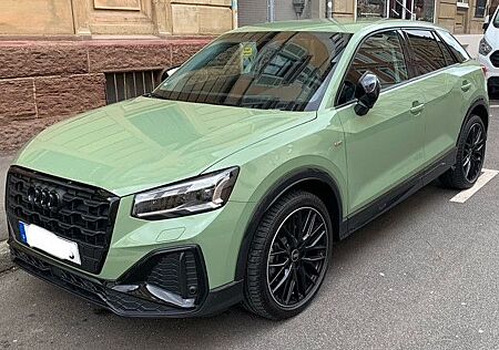 Audi Q2 35 TFSI S tronic S line apfelgrün metrallic