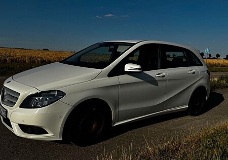 Mercedes-Benz B 180 CDI DCT -