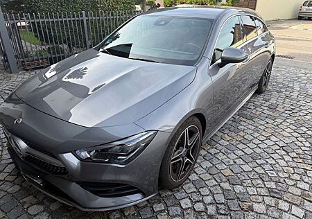 Mercedes-Benz CLA 250 Shooting Brake AMG Styling MBUX AHK