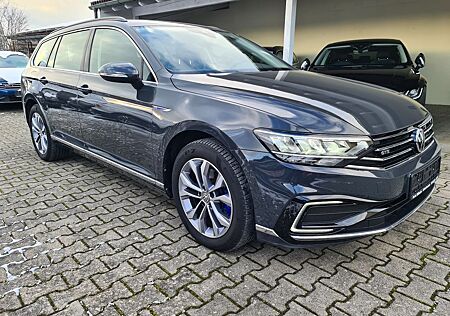 VW Passat Variant Volkswagen Passat Var. GTE AHK Cam Dynaudio Keyless TravelA