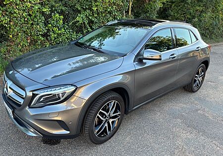 Mercedes-Benz GLA 200 Urban