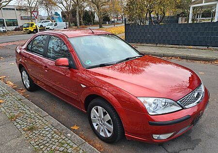 Ford Mondeo 2,0 Ghia Ghia