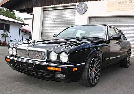 Jaguar XJ6 3.2 Sport-6 Zyl./Leder/Sportsitze/18"/2.Hand