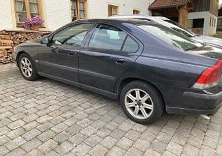 Volvo S60 2.4 -