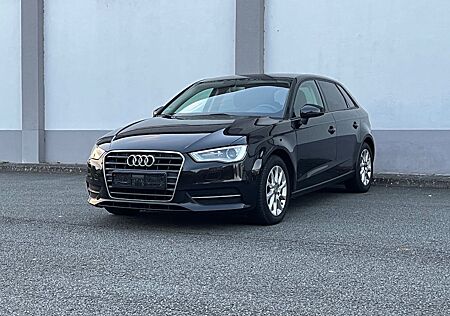 Audi A3 Sportback attraction/1.Hand/TÜV/Xenon/2XPDC