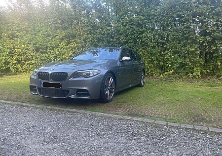 BMW M550d xDrive Touring A M