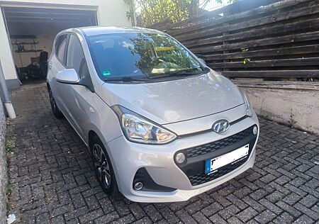 Hyundai i10 1.0 YES! Plus YES! Plus Navi/Tempo/Shz/Lhz/A