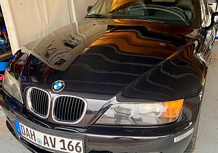BMW Z3 Roadster 2.0 - neu lackiert - TÜV