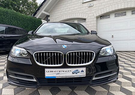 BMW 520i "EXCLUSIVE"1. HAND NAVI PDC XENON