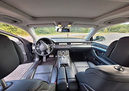 Audi S8 5.2 tiptronic quattro -
