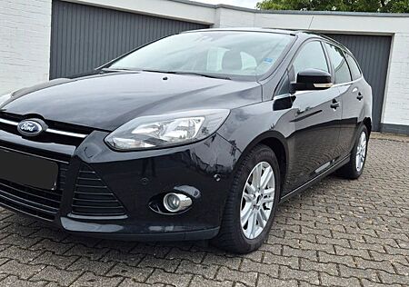 Ford Focus 2,0TDCi 120kW PowerSh. Titanium Turnie...
