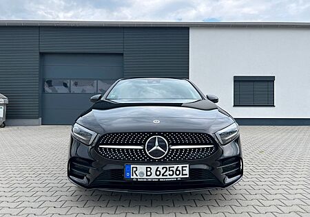 Mercedes-Benz A 250 Mercedes Benz A250 e, AMG Line, 2. Hand, Service