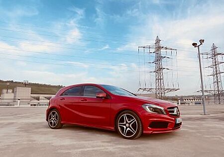 Mercedes-Benz A 180 AMG Line AMG Line