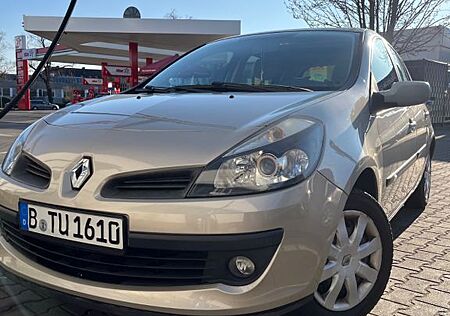 Renault Clio Initiale 1.6 16V ESP 82kW Initiale