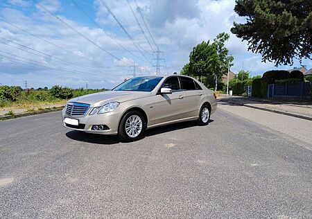 Mercedes-Benz E 200 CGI BlueEFFICIENCY ELEGANCE Top Zustand !