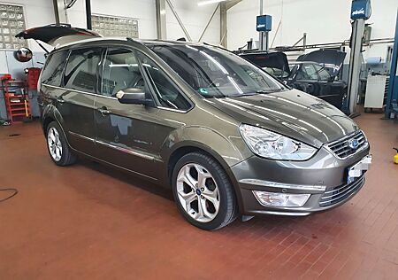 Ford Galaxy 2,2 TDCi 147kW DPF Titanium Titanium