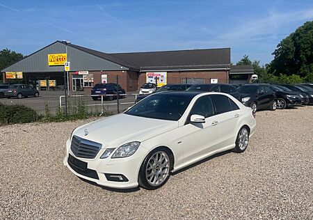 Mercedes-Benz E 200 CGI/Lim/BlueEfficiency/Navi/Schie/Navi/AMG