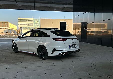 Kia Pro_ceed pro_cee'd / ProCeed 1.6 T-GDI DCT GT GT