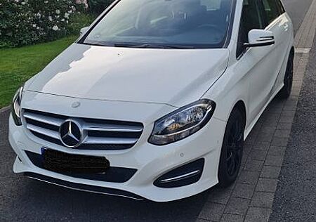 Mercedes-Benz B 180 d Style Style