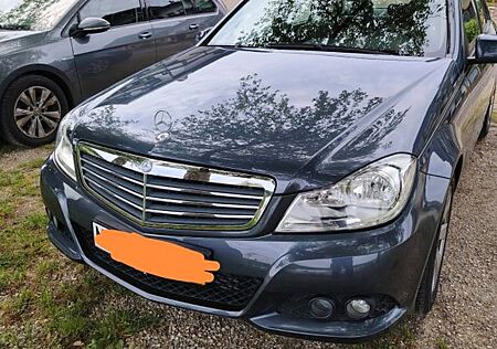 Mercedes-Benz 200