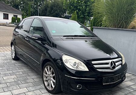 Mercedes-Benz B 200 Spezial Edition Sportpaket Automatik AHK