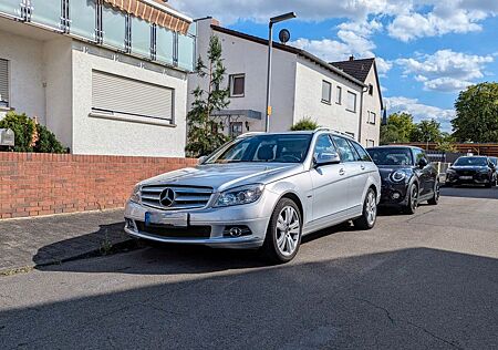 Mercedes-Benz C 180 T AVANTGARDE, AUT, Allwetter, vieles NEU