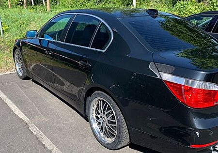BMW 520i -