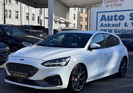 Ford Focus ST GROSSES-NAVI,FULL-LED,RECARO,ALCANTARA