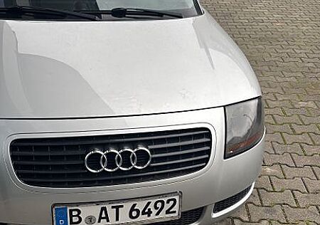 Audi TT Coupe 1.8T -