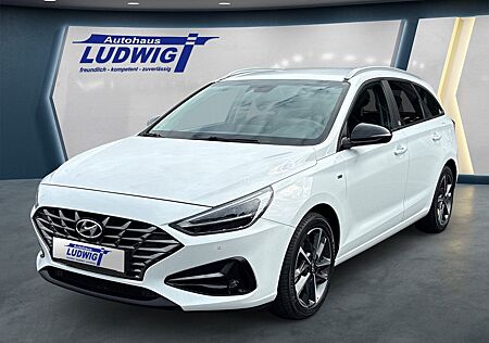 Hyundai i30 cw 1.5 Edition 30+ *NAVI*KAMERA*AHK