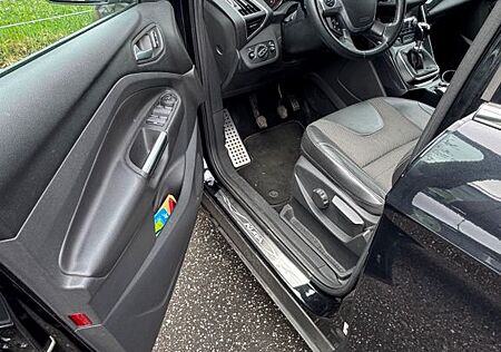 Ford Kuga 2,0 TDCi 2x4 103kW Titanium