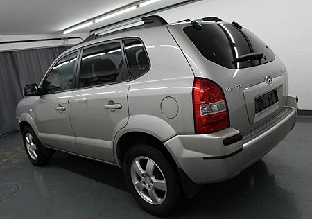 Hyundai Tucson 2.0 CVVT GLS 2WD Klima+Leder+16J+WR Stahl