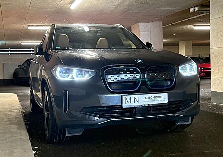 BMW iX3 Baureihe Impressive. AHK