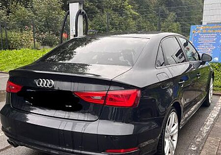 Audi A3 limousine S line