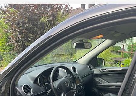 Mercedes-Benz ML 350 BlueTEC 4MATIC -