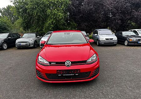 VW Golf Volkswagen VII Lim. GTI Performance BMT