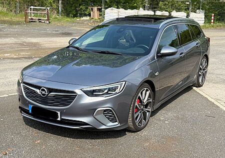 Opel Insignia B Sports Tourer GSi 4x4 Pano 360° HUP