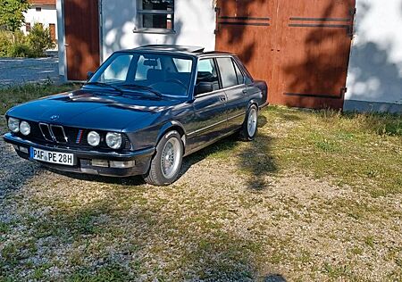 BMW 525e