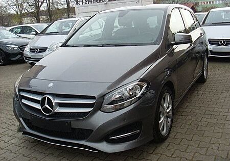 Mercedes-Benz B 180 Urban Aktiver Park/Navigation/SHZ