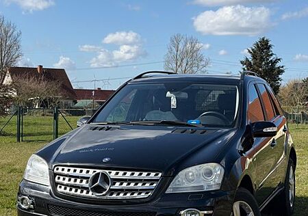 Mercedes-Benz ML 280 aus 2007 190 PS