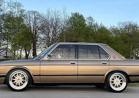 BMW 528i E28 Oldtimer Top Zustand H Zulassung
