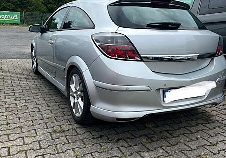 Opel Astra GTC 1.8 OPC- Line